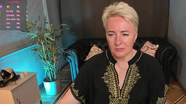 Snapshot of Nika_Smit chatting on 3, 7, 2026 Nika Smit online show from 3, 7, 2026