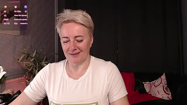 Snapshot of Nika_Smit chatting on 10, 7, 2026 Nika Smit online show from 10, 7, 2026