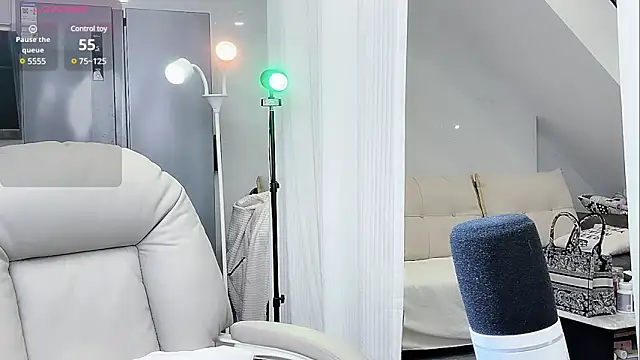 Snapshot of yoyo520- chatting on 7, 3, 2025 yoyo520- online show from 7, 3, 2025