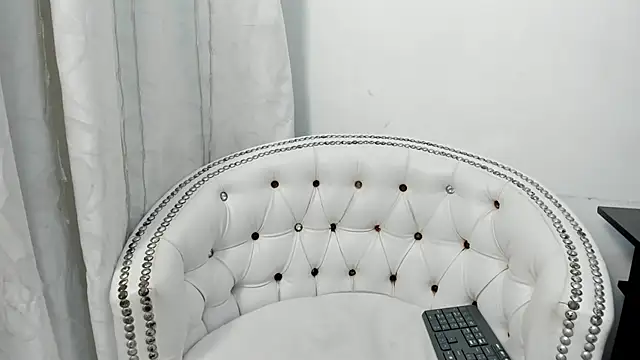 Analia18  online show from 26, 2, 2025