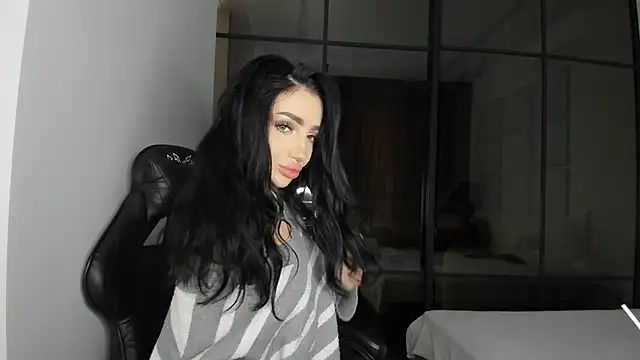 Snapshot of NancyLovee_ chatting on 18, 9, 2025 NancyLovee online show from 18, 9, 2025