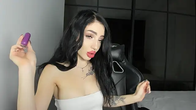 Snapshot of NancyLovee_ chatting on 24, 9, 2025 NancyLovee online show from 24, 9, 2025