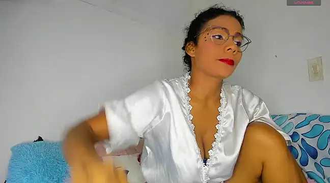 Nenita Hot  online show from 13, 3, 2025