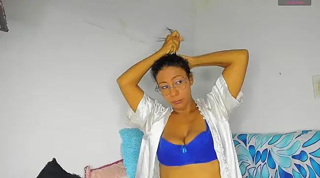 Nenita Hot  online show from 14, 3, 2025