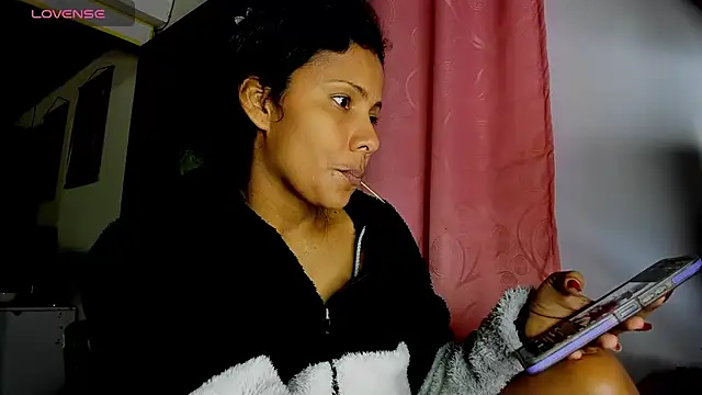 Nenita Hot  online show from 17, 9, 2025