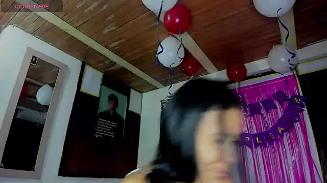 Nenita Hot  online show from 25, 9, 2025