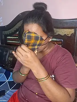 anitha906 online show from 6, 10, 2025