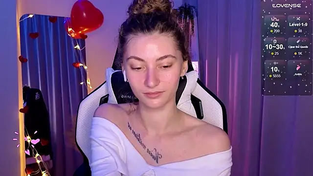 lady curls online show from 24, 2, 2025