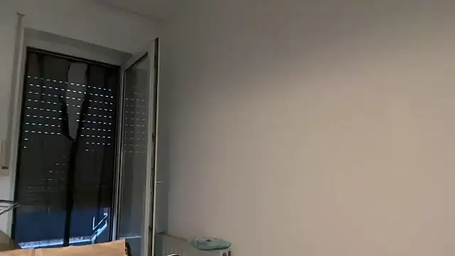 EmilyWi  online show from 13, 10, 2025