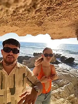 MrAndMrsSavage online show from 4, 2, 2026