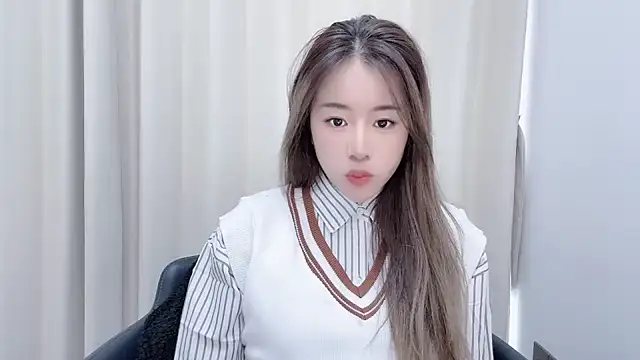 chloe-01 online show from 20, 12, 2024