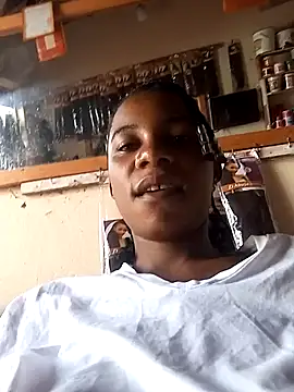 Snapshot of Yourlittlegirl19 chatting on 4, 1, 2025 Yourlittlegirl19 online show from 4, 1, 2025