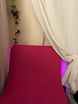 MOMALANA online show from 1, 2, 2025