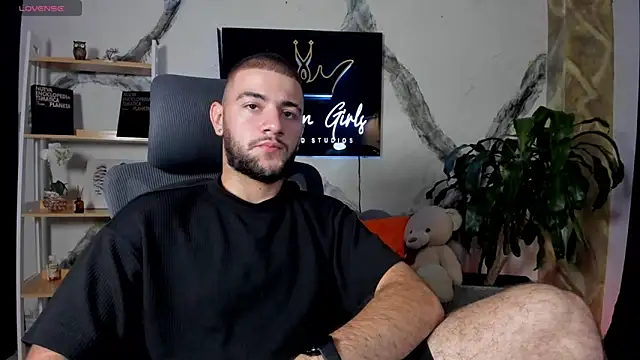 MaximusDick1  online show from 21, 12, 2025