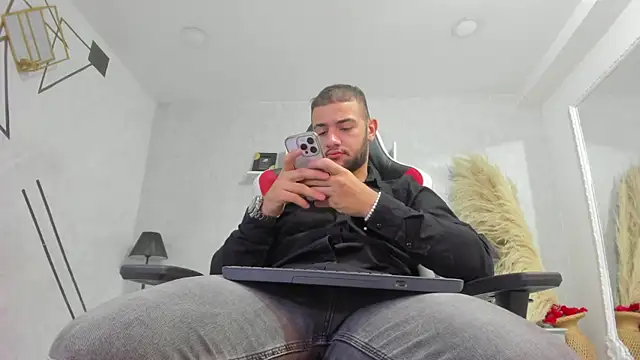 MaximusDick1  online show from 16, 5, 2026