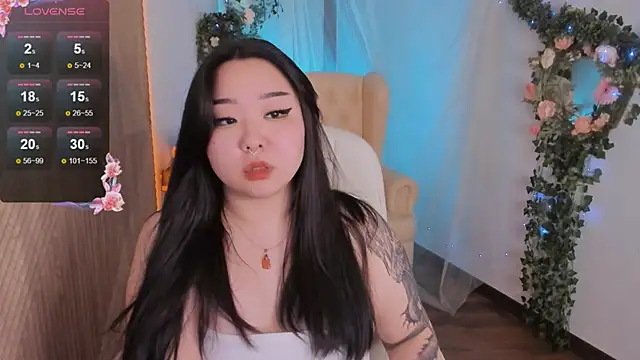 Snapshot of mei_honey_ chatting on 27, 12, 2024 mei honey  online show from 27, 12, 2024