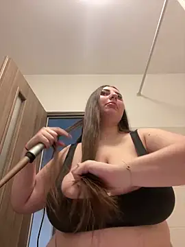 KarinaCelinne online show from 28, 5, 2026