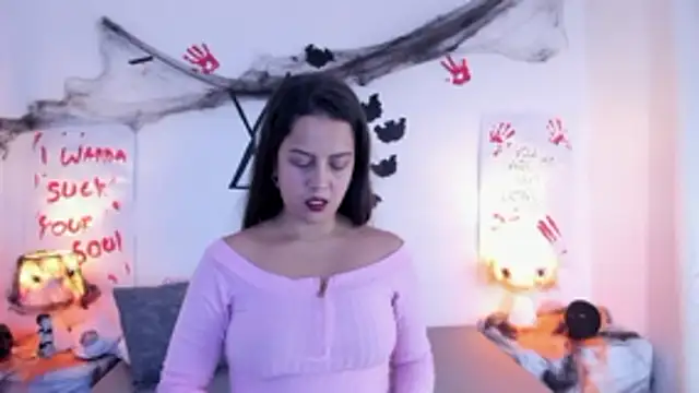 LunaSmitt online show from 15, 10, 2025