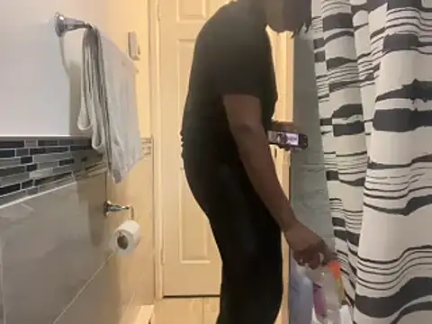 Snapshot of tokenkingtn chatting on 22, 3, 2025 tokenkingtn online show from 22, 3, 2025