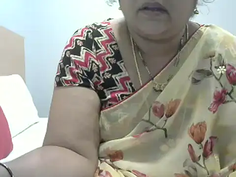 Snapshot of Naughty_Nityaa chatting on 7, 1, 2025 Naughty Nityaa online show from 7, 1, 2025