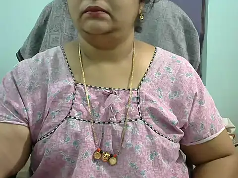 Snapshot of Naughty_Nityaa chatting on 5, 3, 2025 Naughty Nityaa online show from 5, 3, 2025
