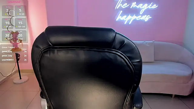 ValeriaRoldanX online show from 19, 2, 2025