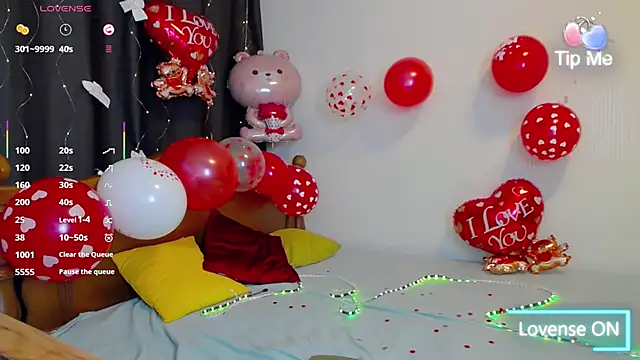 Lillianhot68 online show from 14, 2, 2025