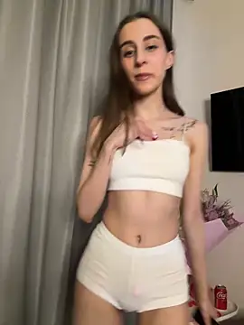 HellPeach online show from 3, 2, 2025