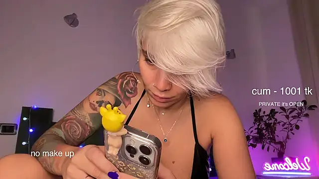 daddyspixxie420 online show from 15, 10, 2025