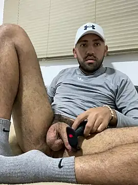 JuanZapata33 online show from 3, 12, 2024