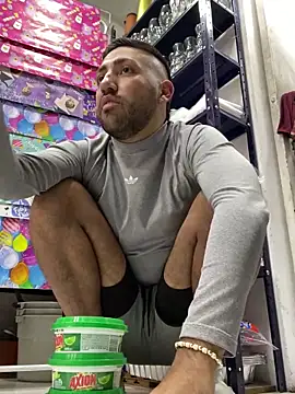 JuanZapata33 online show from 27, 12, 2024