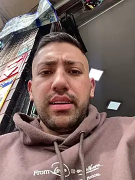 JuanZapata33 online show from 29, 12, 2024