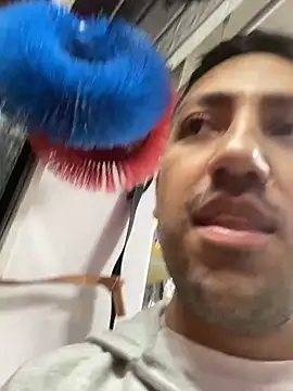 JuanZapata33 online show from 22, 10, 2025