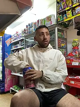 JuanZapata33 online show from 25, 3, 2026