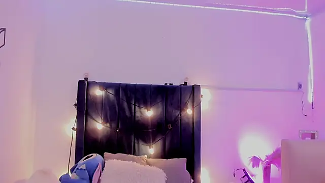 CamiloDoumit online show from 8, 2, 2025