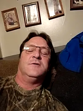 Snapshot of Sexyaron89285 chatting on 28, 10, 2025 Sexyaron89285 online show from 28, 10, 2025