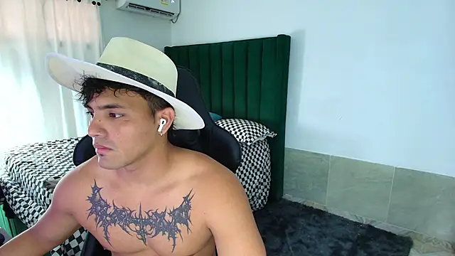 Snapshot of man_dur07 chatting on 7, 2, 2026 man dur07 online show from 7, 2, 2026