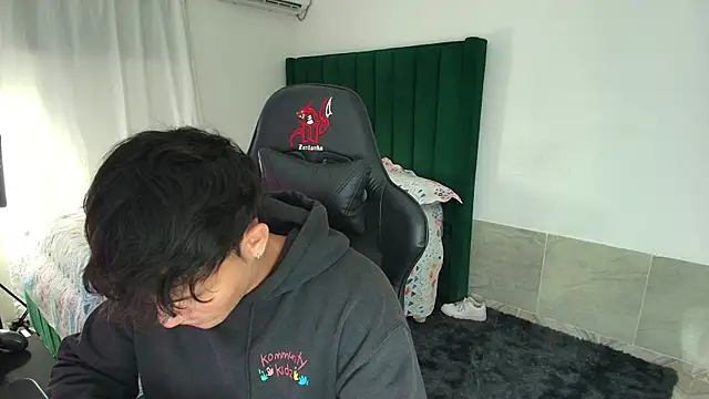 Snapshot of man_dur07 chatting on 28, 2, 2026 man dur07 online show from 28, 2, 2026