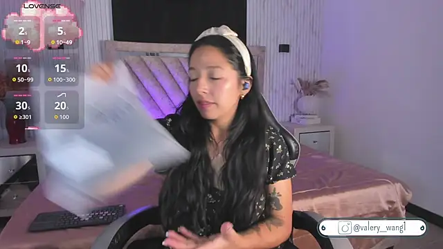 Valery wang online show from 6, 11, 2025