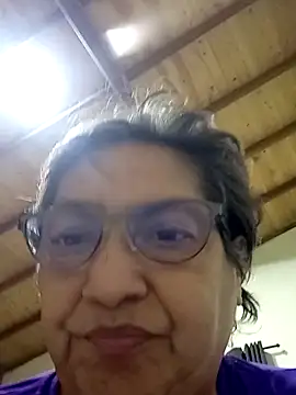 florecita69 online show from 13, 3, 2025