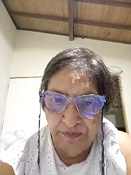 florecita69 online show from 4, 10, 2025