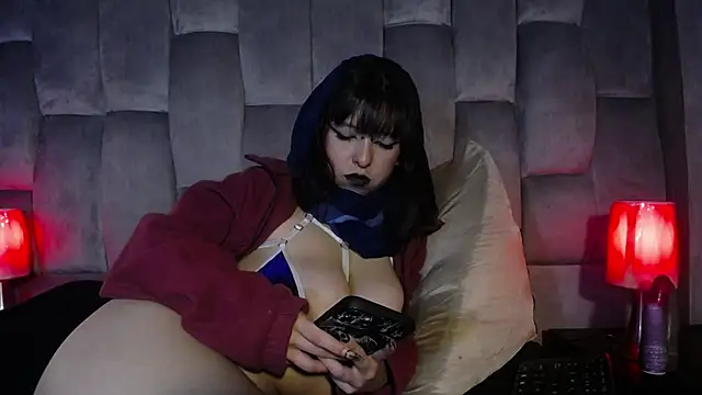 kittyhouse hs online show from 23, 1, 2025