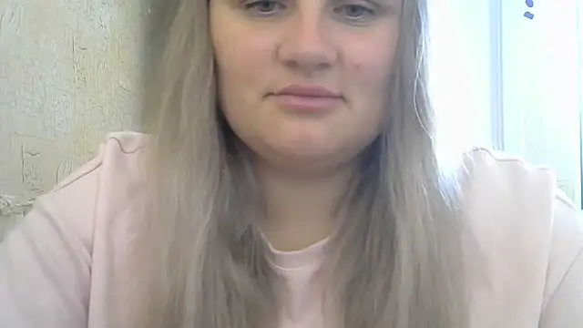 Snapshot of Honeydew-Waves chatting on 24, 6, 2026 Honeydew-Waves online show from 24, 6, 2026