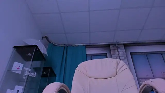 SinCityLiz online show from 8, 4, 2026