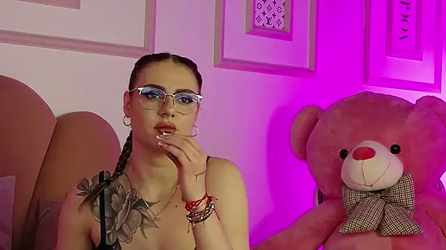 Abby  White online show from 7, 3, 2026