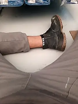 Snapshot of 1995eduardo chatting on 25, 11, 2025 1995eduardo online show from 25, 11, 2025