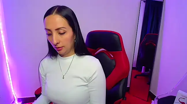 yaralyminjo2 online show from 28, 2, 2025