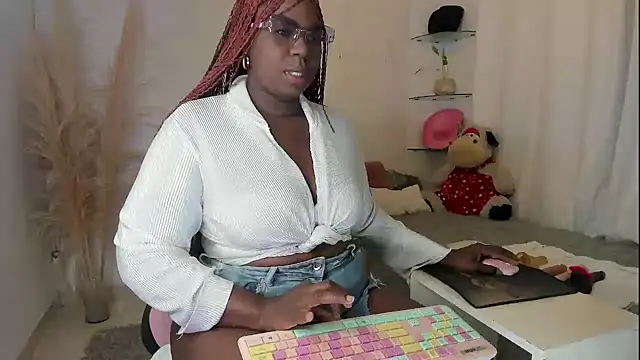Snapshot of Leslie_browm chatting on 4, 6, 2026 Leslie browm online show from 4, 6, 2026