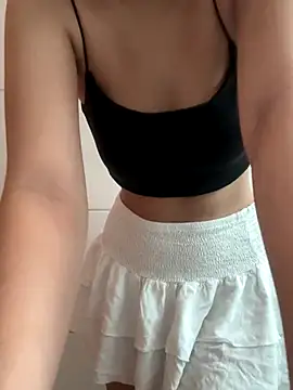 Pinkoficial online show from 13, 9, 2025