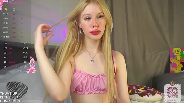 Snapshot of ZaraDudley chatting on 22, 3, 2025 ZaraDudley online show from 22, 3, 2025